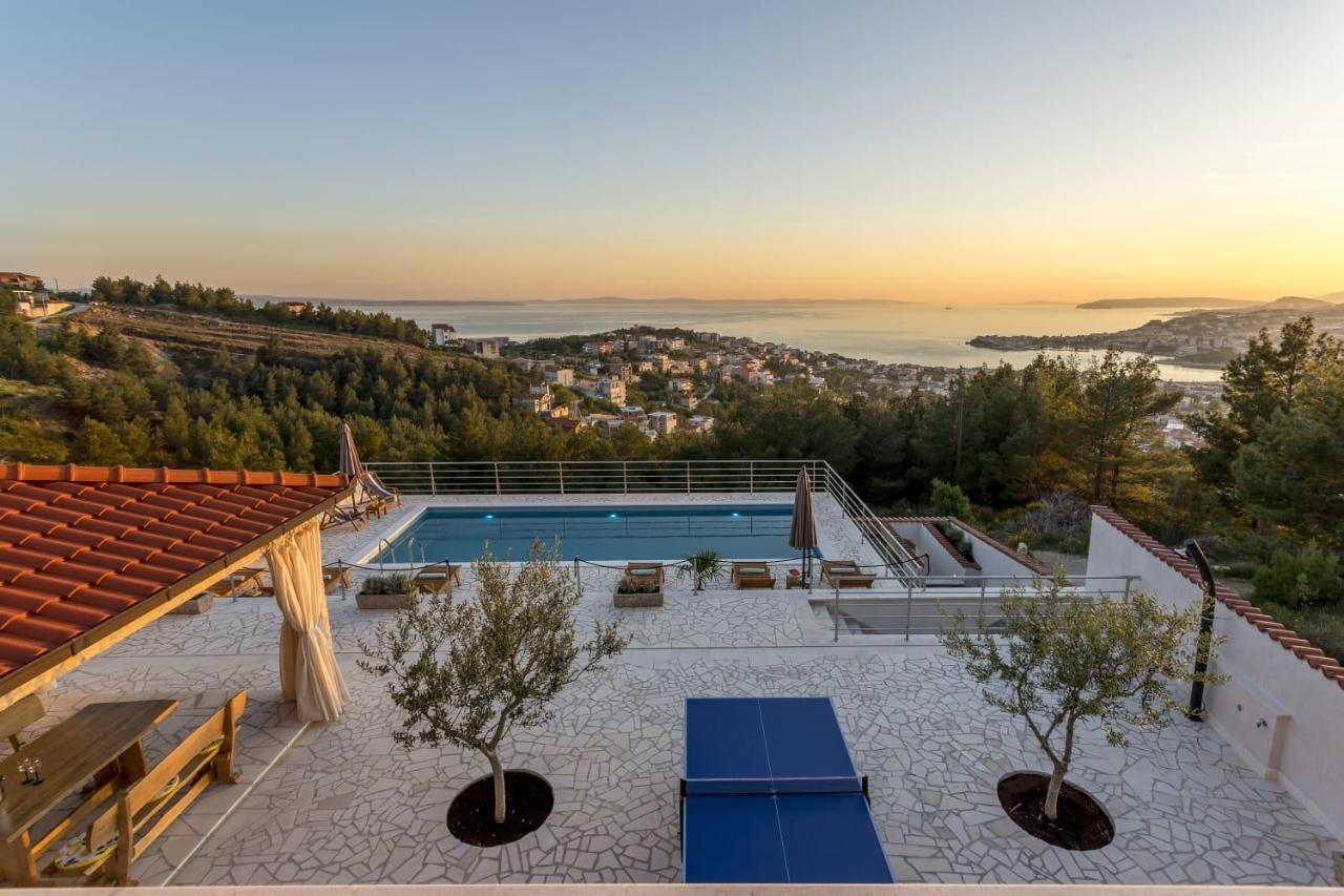 Villa Ancora Podstrana Bagian luar foto