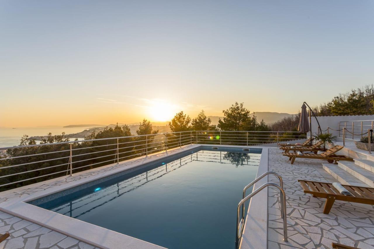 Villa Ancora Podstrana Bagian luar foto