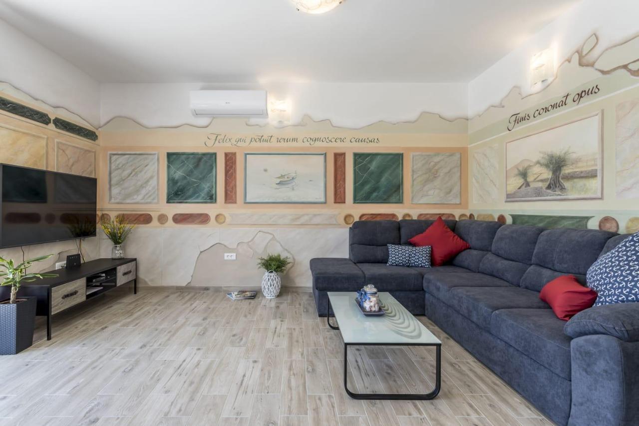 Villa Ancora Podstrana Bagian luar foto
