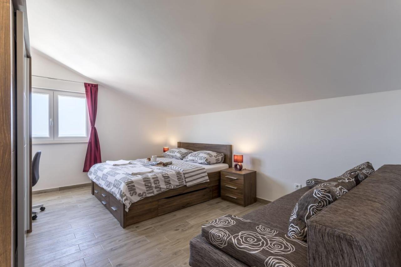 Villa Ancora Podstrana Bagian luar foto